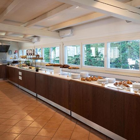 Club Del Sole Adriano Family Collection Hotel Punta Marina Kültér fotó